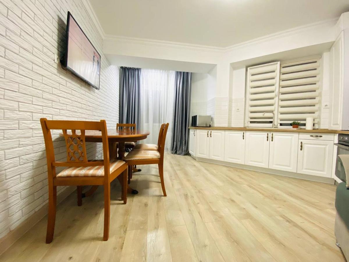 Central Eco View Apartment Chisináu Exterior foto